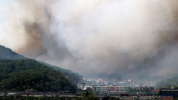 북구 함지산에서 화재···화선 4.4㎞로 추정