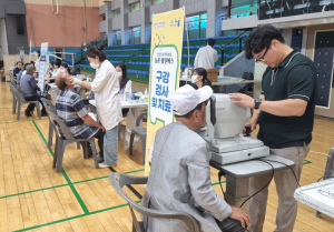 문경시, 의료접근 취약지 '농촌 왕진버스' 본격 운영