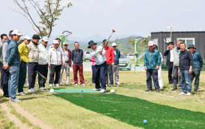 ‘성주참외 파크골프장’ 정식 개장 들어가