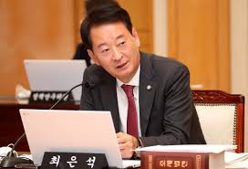 김현지 부속실장은 권력의 몸통이었나?