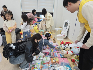 ‘행복 나눔 장터’ 바자회