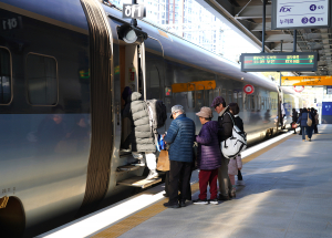 울진군,‘KTX 시대’본격 개막 KTX-이음 첫 운행, 이용객 대상 환영행사 개최