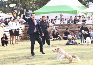 경주시, 식품접객업소 반려동물 동반 출입 허용…3월부터 시행