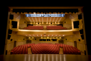 봉산문화회관, 스토리가 있는 전시장 도약