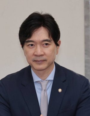 인권의 탈을 쓴 ‘과거사 장사’ 어쩌다 이 지경까지 이르렀나?