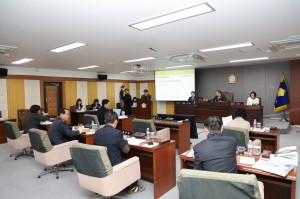 청도군의회 제316회 임시회 제8차 본회의 진행