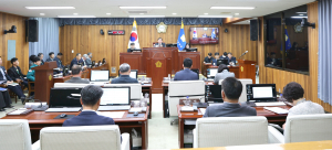 울진군의회, 관광택시 운영 조례 수정가결