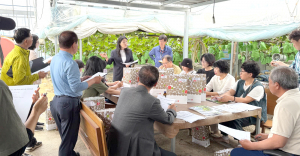 “많이보다 제대로! 김천 샤인머스캣 품질로 승부”